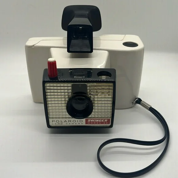 Vintage 1967 Polaroid Swinger Model 20 Instant Film Land Camera